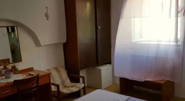 Rooms Milena - Double or Twin Room With Private Bathroom, Забронировать Дом для отпуска Виллы Лопуд, рядом с Частный пляж «Villa Lola», Вилла