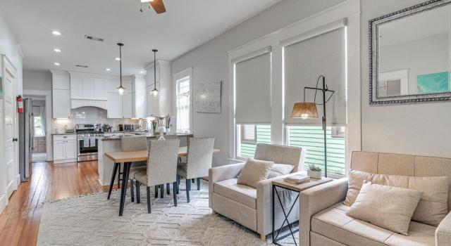 Wellness Suite + Sauna! Galveston Home By Seawall, Забронировать Дом для отпуска Виллы Галвестон, рядом с Научная лаборатория Галвестона NOAA Fisheries, Вилла