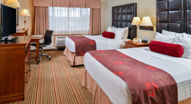 Четырёхместный номер Standard Best Western Plus Rama Inn