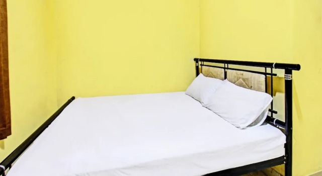 Номер Economy Hotel O Kos Agi Mataram Near Masjid Hissoh Al-Faham