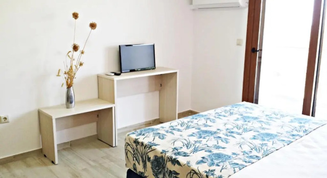 Люкс Efrosini Hotel Apartments & Studios