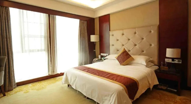 Двухместный номер Standard Huagang International Hotel