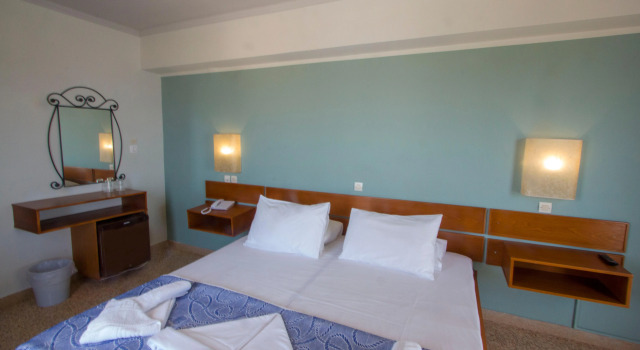 Hotel Limenari
