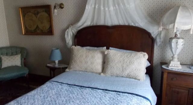 Three Gables B&B, Rezervați Bed and Breakfast Central Huron 