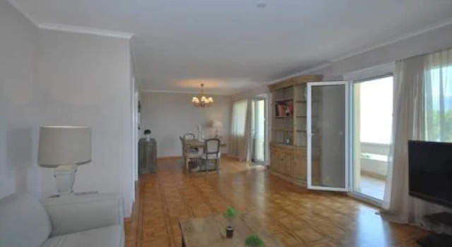 Suisse Riviera Elegance, Забронировать Отель Отели Монтрё 5 звезд, рядом с Выставочный центр Монтрё, 5*