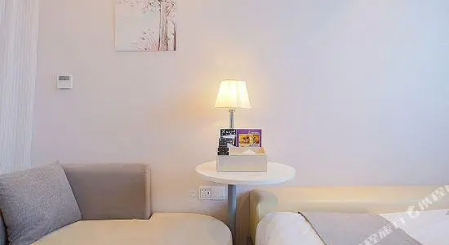 Zsmart Hotel (Tianjin Binhai Finacial Free Trade Zone Yujiabao High-speed Railway Station)
