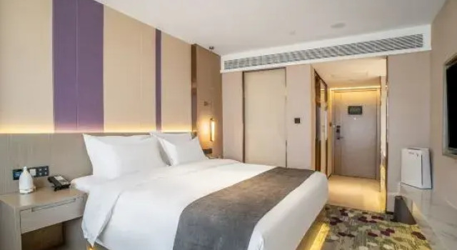 Кровать в общем номере (мужской номер) Lavande Hotel (Urumqi Hongguangshan International Convention and Exhibition Center)