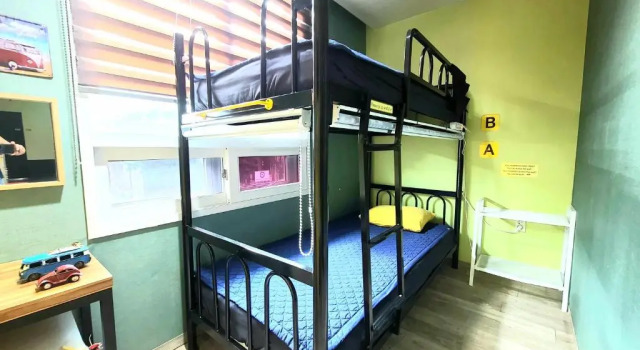 Кровать в общем номере (мужской номер) Hostel Tommy Jongno ---- Tax Return Authorized Shop