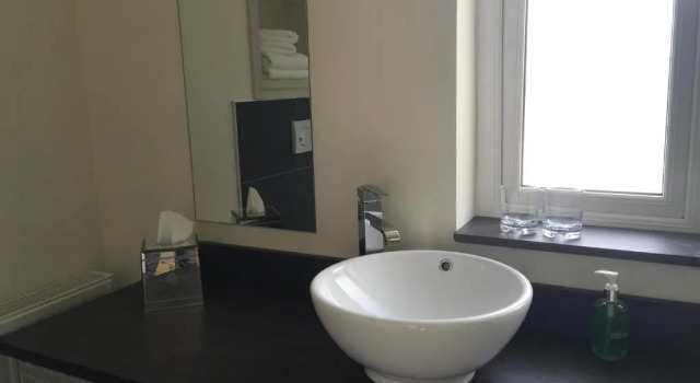 Двухместный номер Standard Quinlan & Cooke Boutique Townhouse and QCs Seafood Restaurant