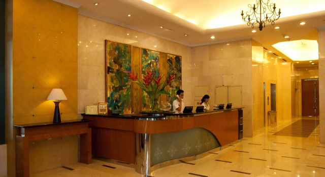 Grand Tropic Suites Hotel, Prenota Hotel Hotel tutto incluso a Grogol, All Inclusive