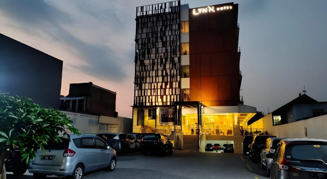 Lynn Hotel Mojokerto, Reservar Hotel Mojokerto East Java