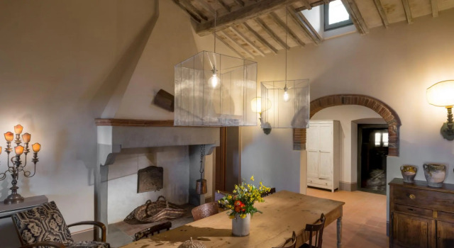Sleeps: 12 (6 bedrooms, 6 bathrooms) 450 m2. Private garden and the pool (5x12 mts – 1,30mts depth),-VILLA LEOPOLDINA