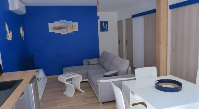 Gîte entièrement rénové sur le thème de la mer.