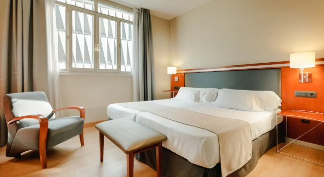 Двухместный номер Deluxe Abba Euskalduna Hotel