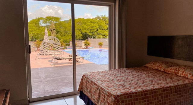 Трёхместный номер Classic с балконом hotel isla Bonita