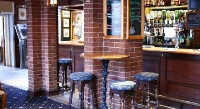 Lion and Fiddle, Book Hotel Trowbridge Wiltshire