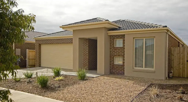 Serviced Houses Point Cook, Book Hotel Hotels in Point Cook with Parking, Parking