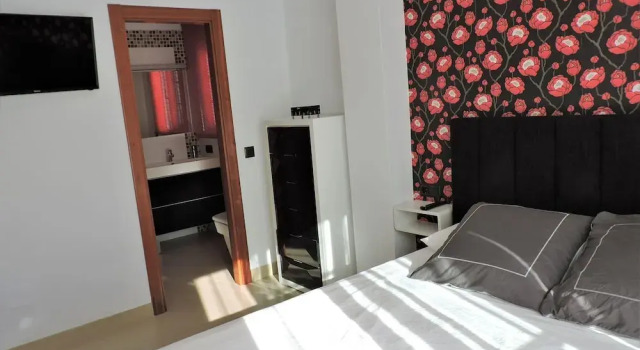Apartamento Plaza España, Забронировать Апартаменты/квартира СПА-отели Нерха, рядом с Церковь Эль-Сальвадор, SPA-услуги