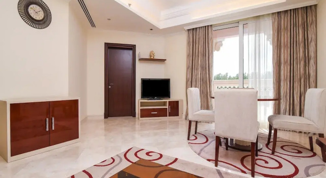 OYO 603 Home Taj Grandeur 2br