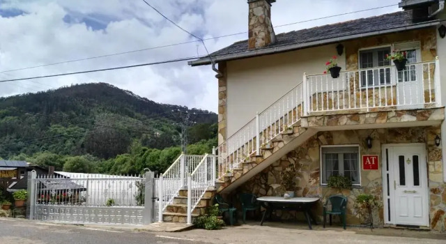Апартаменты Apartamentos Casa Alvarina - Luarca