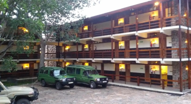 Lobo Wildlife Lodge, Забронировать Отель Бизнес-отели Серенгети, 4* 5*