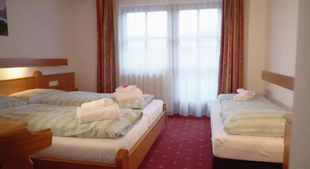 Номер Standard Pension Traube