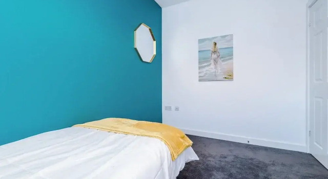 3 Bed-sleeps 5-garden-parking, Rezervasyon Tatil Evi Merseyside villalar, Villa