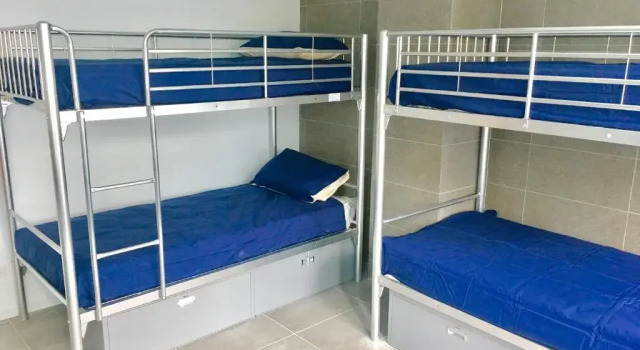 Кровать в общем номере (женский номер) Metro Adventurer Backpackers