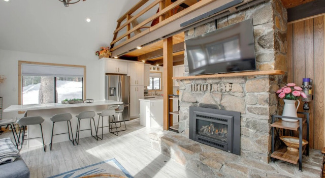 5 Mi to Soda Springs Mtn Resort: Forest-view Gem!, Boek Vakantiehuis Villa's in Kingvale, Villa