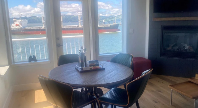 Коттедж Cannery Pier Hotel & Spa