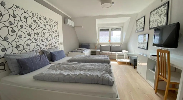 Трёхместный номер Standard Hotel zur Bever