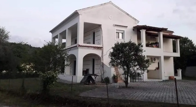 Elena's and Evie's apartment, Buchen Sie Ferienwohnung Sidari 