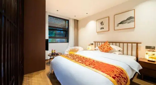 Deluxe suite MIAOFENGGE