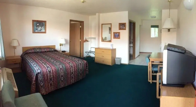 Mini Golden Inns Motel, Buchen Sie Motel Hungry Horse Montana