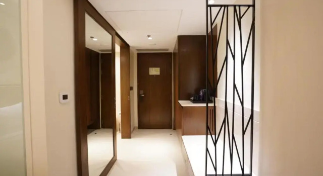 Номер Standard с балконом и с красивым видом из окна Courtyard by Marriott Mahabaleshwar