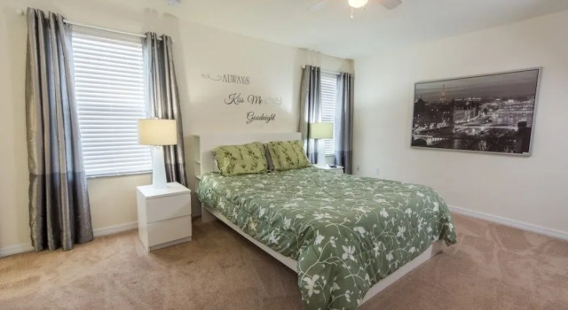 Great Near Theme Parks! Pet Friendly! 4 Bedroom Townhouse, Rezerwuj Hotel Hotele w Kissimmee z basenem, Basen
