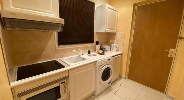 Студия Cannes Holiday Suites