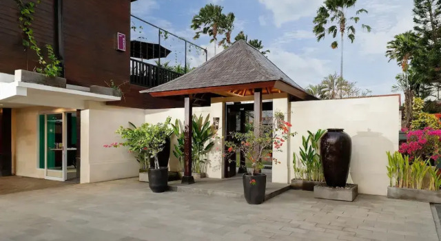 Shanti Estate Seminyak by Nakula, Забронировать Отель Отели провинции Бали с завтраком, Завтраки