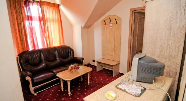 Pension La Cupola, Varaa Hotelli Târgu-Mureş 