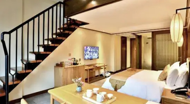 Четырёхместный семейный люкс Hangzhou Shusheng Longjing Hotel