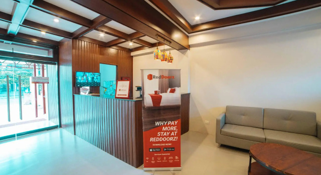 RedDoorz near Robinsons Cybergate Davao, Prenota Hotel Davao Davao