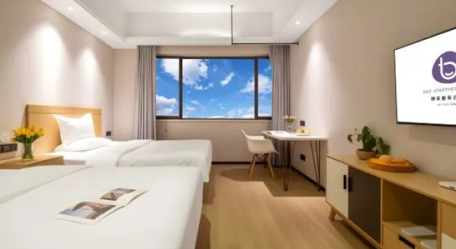 Люкс Half Bloom Apartment (Paoli Centre, Yunda Hospital) in Kunming