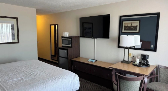 Двухместный номер Standard Tombstone Grand Hotel, a Baymont by Wyndham