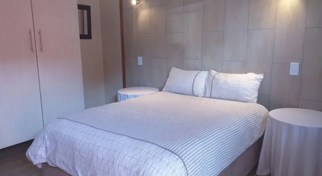 Dh Guest House, Забронировать Гостевой дом Гостевые дома Эмалахлени, Гостевой дом