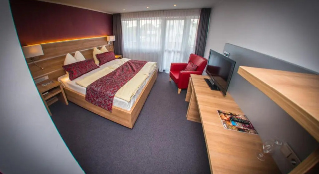 Hotel Hellers Krug, Забронировать Отель Отели Weser Uplands 3 звезды, 3*