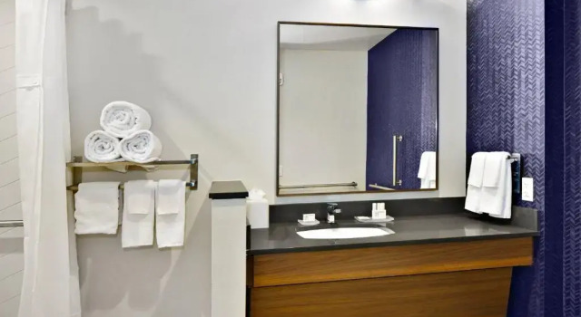 Люкс Fairfield by Marriott Inn & Suites Deerfield Beach Boca Raton