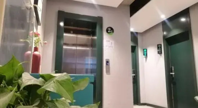 Tingting Guesthouse(Xi an Sajinqiao Subway Station)