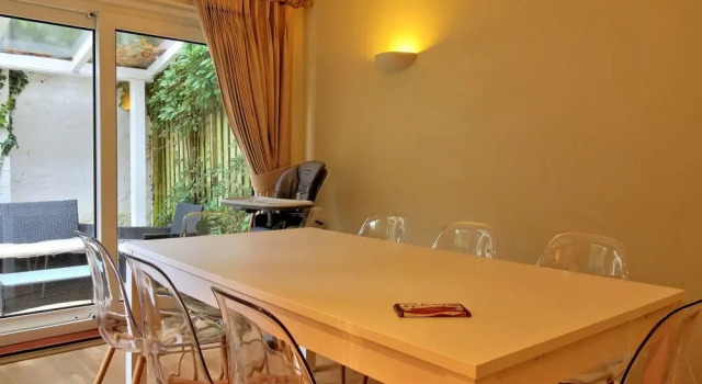 Spacious 4 bed family home in leafy Oxford suburb