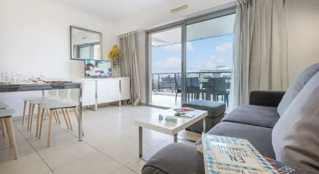 Апартаменты Standard Nemea Appart Hotel Le Lido Cagnes sur Mer
