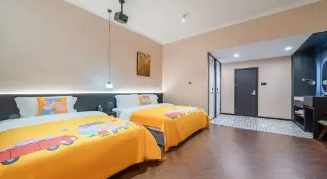 Семейный люкс LANYU·3100 private hot spring graden hotel